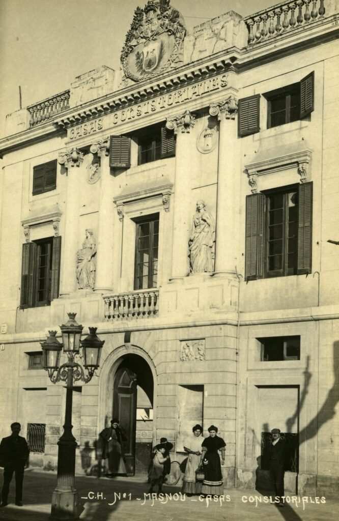 Casas consistoriales, 1905-1915. CH. Arxiu Municipal del Masnou, fons Jordi Alonso van Run, 14622.